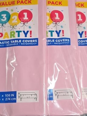 Party! Pink Plastic Table Covers – Waterproof Pack